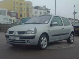 Click on this photo of the Renault Clio 1.2 Dynamique 16v 3dr Hatchback 5-Speed to enlarge... for sale at Sussex Trade Centre Lancing - if this photo is missing try refreshing the page if the photo still doesn't appear this vehicle might be already sold - click the home button if you found this page via a search engine